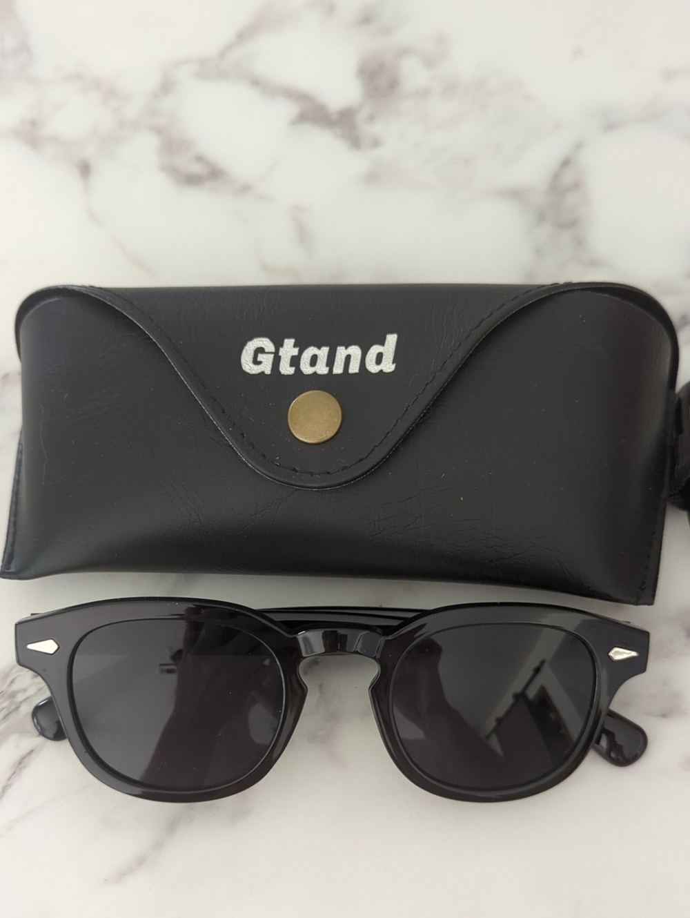 Woman's Retro Sunglasses